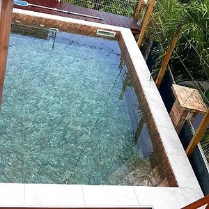 Hébergement de vacances Bas De Larcher Avec Piscine